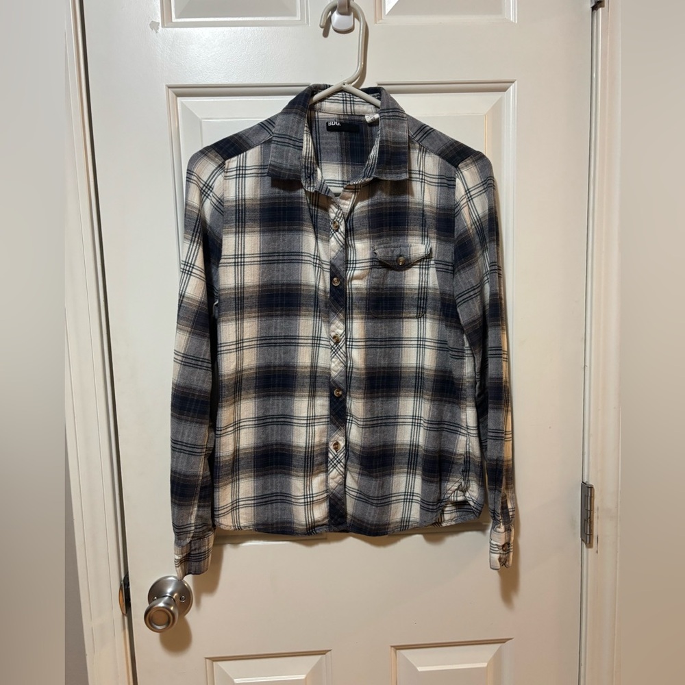 BDG Navy and Cream Plaid Button Down Shirt XS
